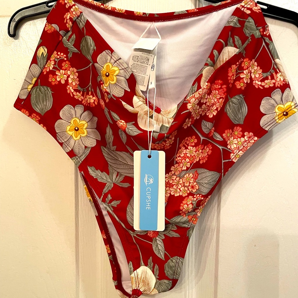 Cupshe size Small (2/4), mid-rise swim bottom